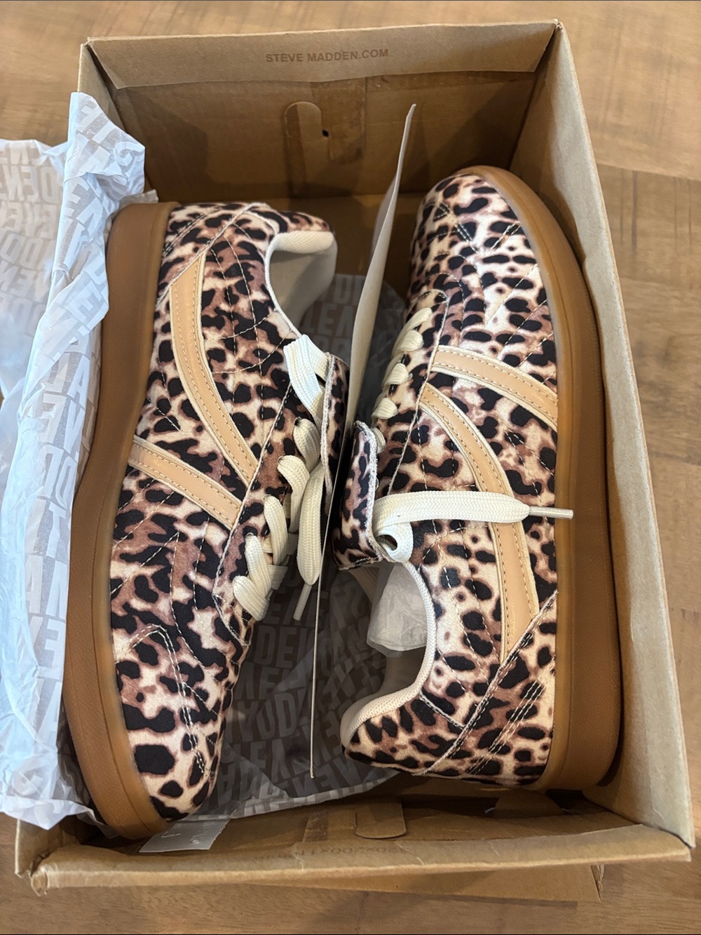 Steve Madden Madrid Sneaker Shoes in Bone Leopard Print 8.5 M New in Box NWT - Picture 5 of 7